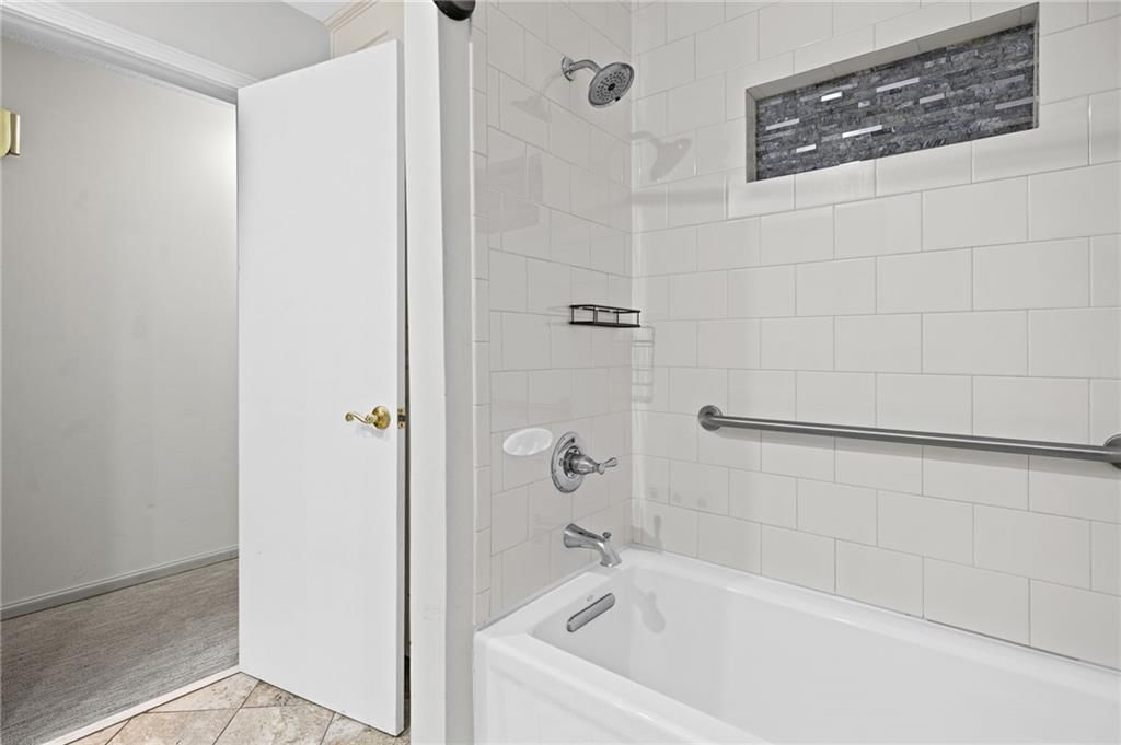 211 W 110TH Street — photo 26
