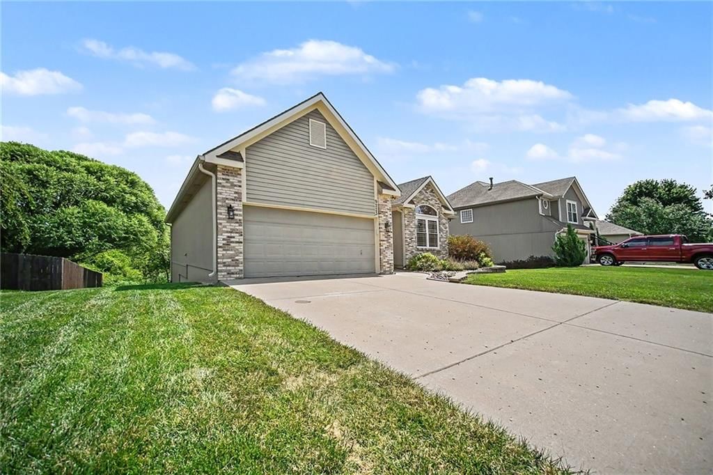 9223 N Jarboe Street — photo 3