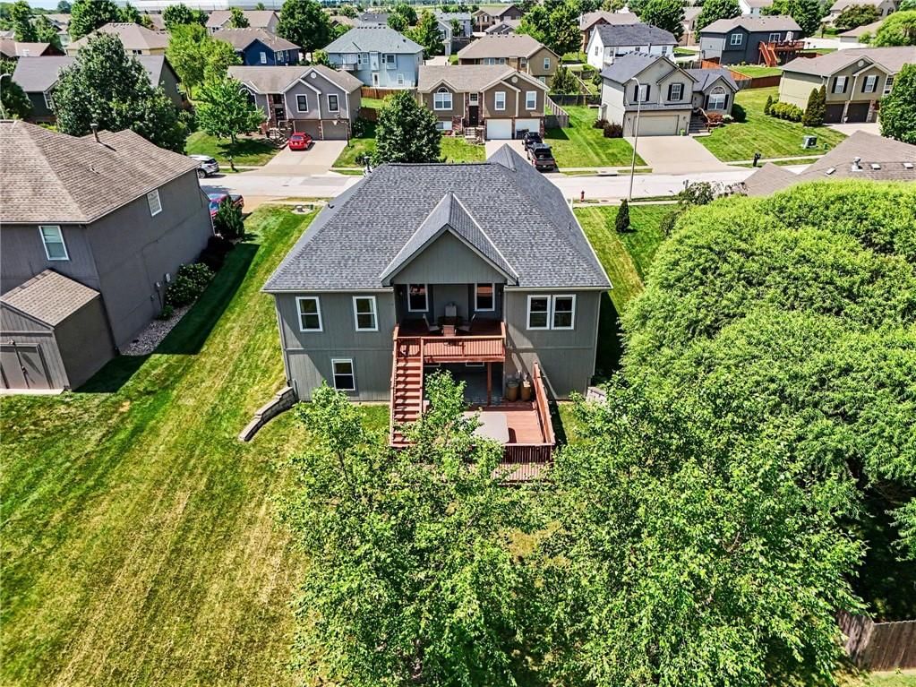 9223 N Jarboe Street — photo 32