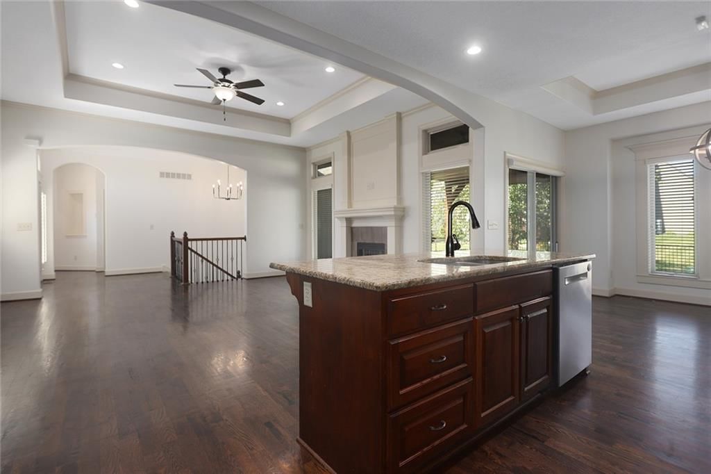 11260 S Whitehall Street — photo 17