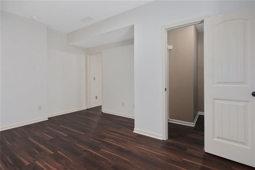 11260 S Whitehall Street — photo 36
