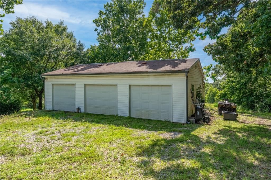 827 SE 425 Road — photo 13