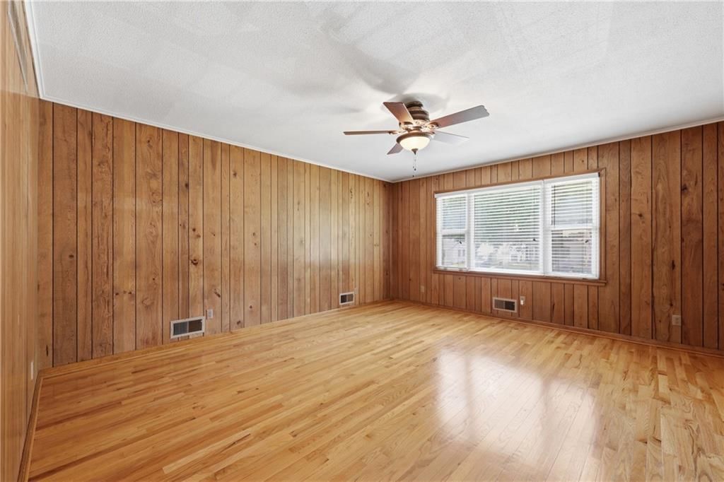 10516 E 35th Street — photo 11