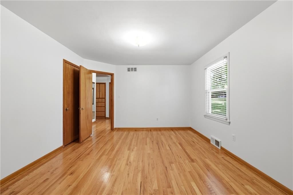 10516 E 35th Street — photo 16