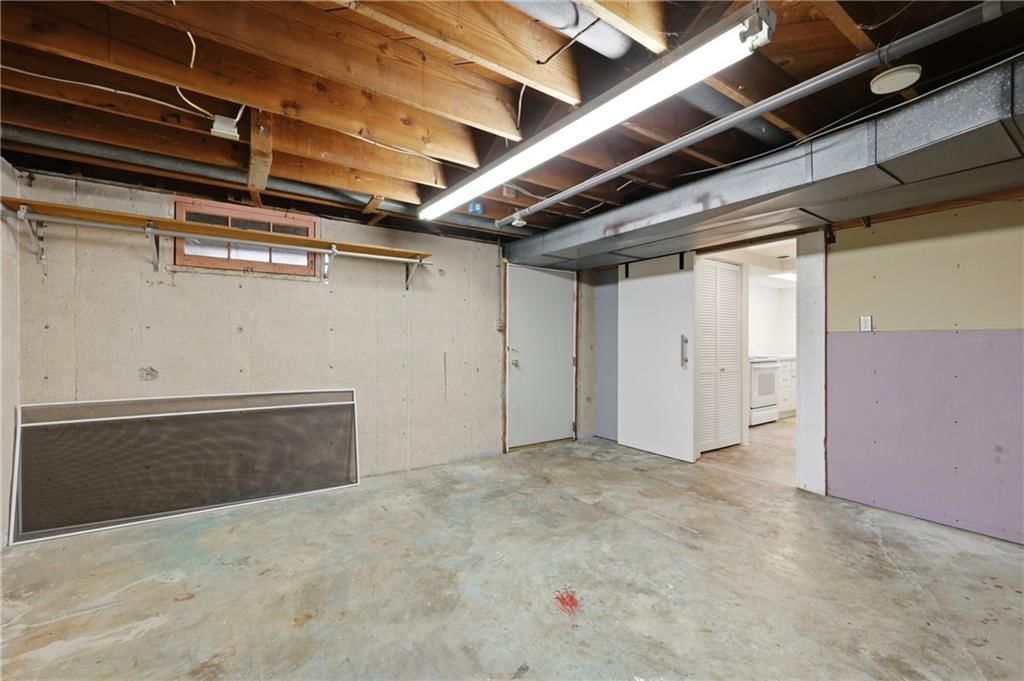 10516 E 35th Street — photo 36