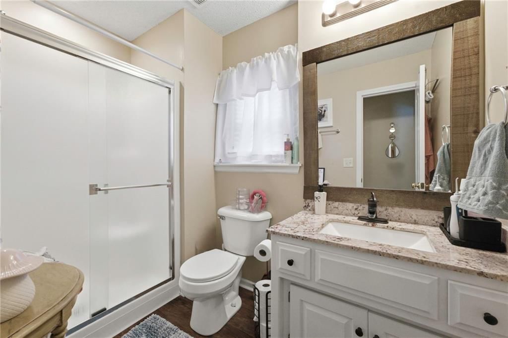 2225 Martha Lane — photo 25