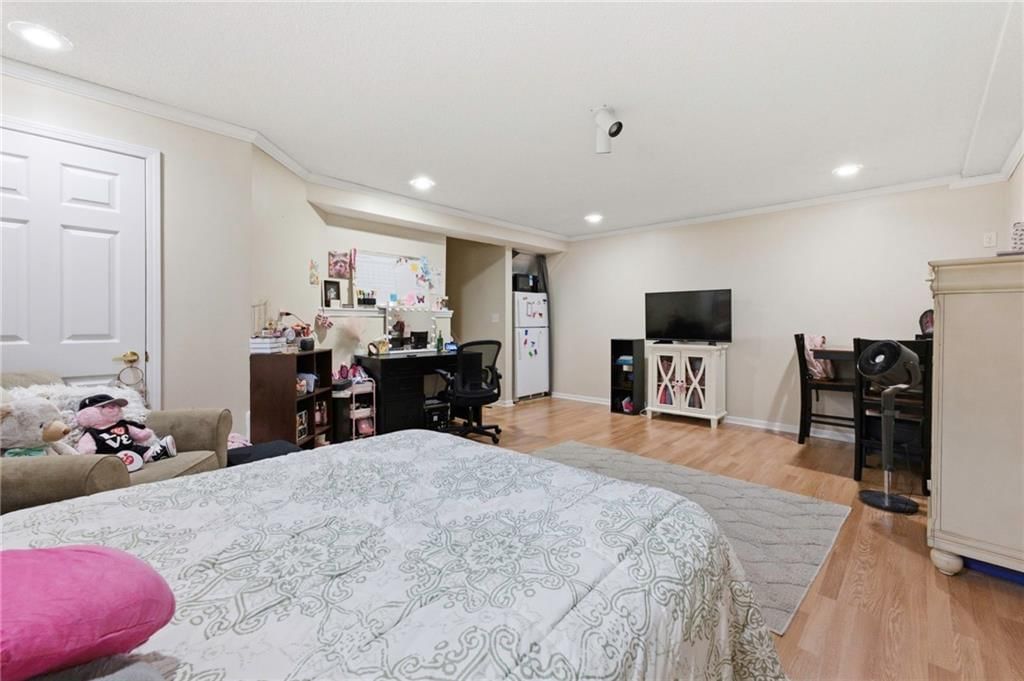 2225 Martha Lane — photo 26