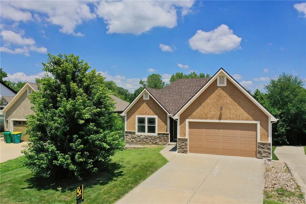 13770 Valleyview Way — photo 1