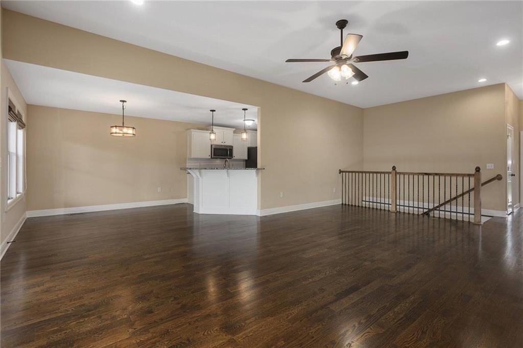 13770 Valleyview Way — photo 8
