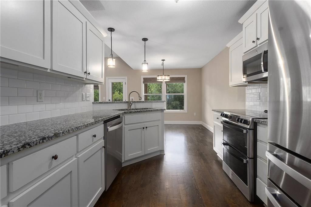 13770 Valleyview Way — photo 12
