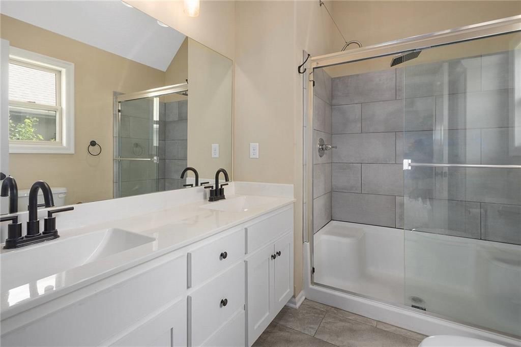 13770 Valleyview Way — photo 18