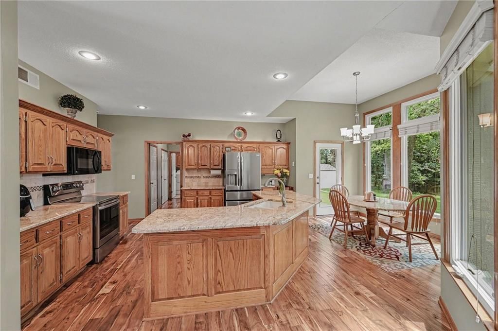 7805 N Rhode Avenue — photo 11