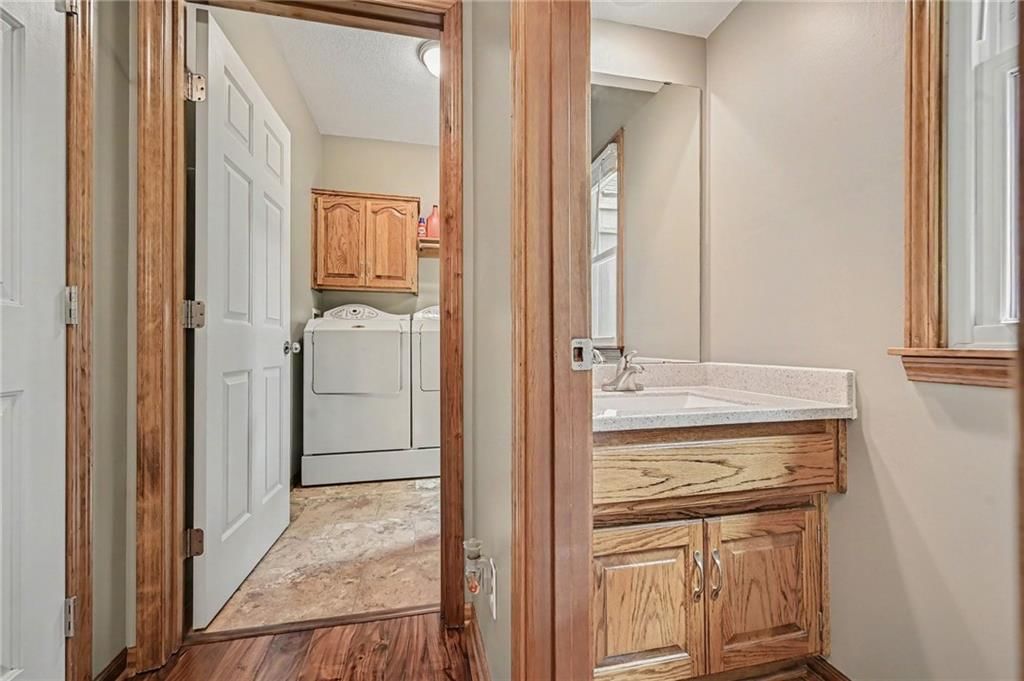7805 N Rhode Avenue — photo 15