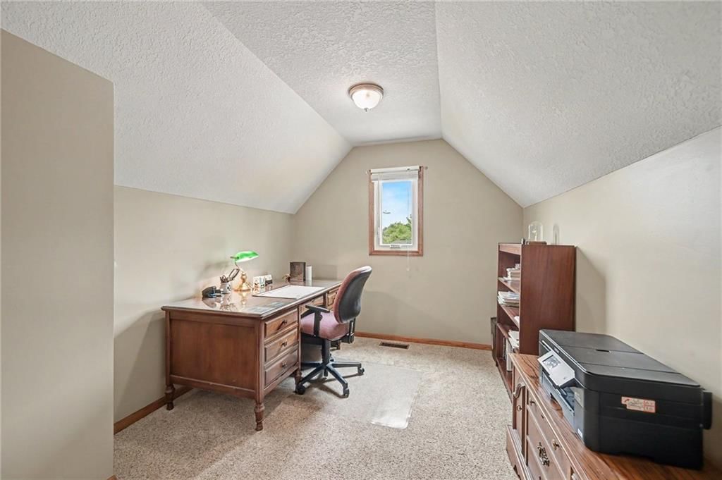 7805 N Rhode Avenue — photo 19