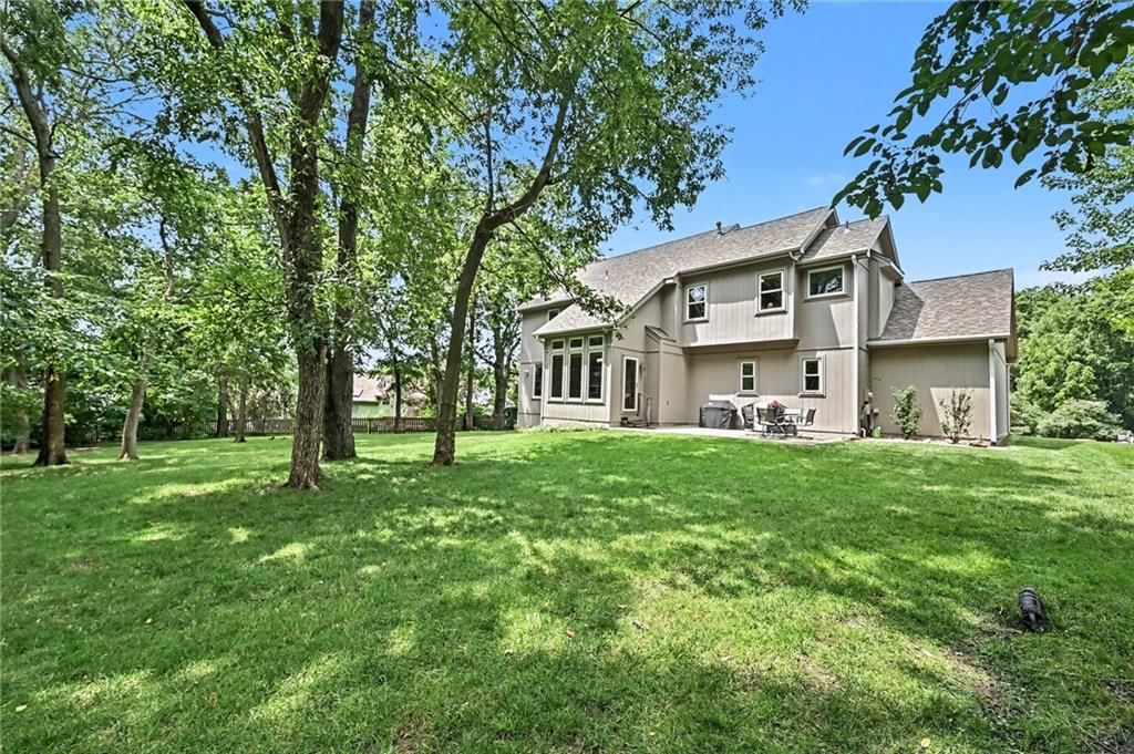 7805 N Rhode Avenue — photo 40