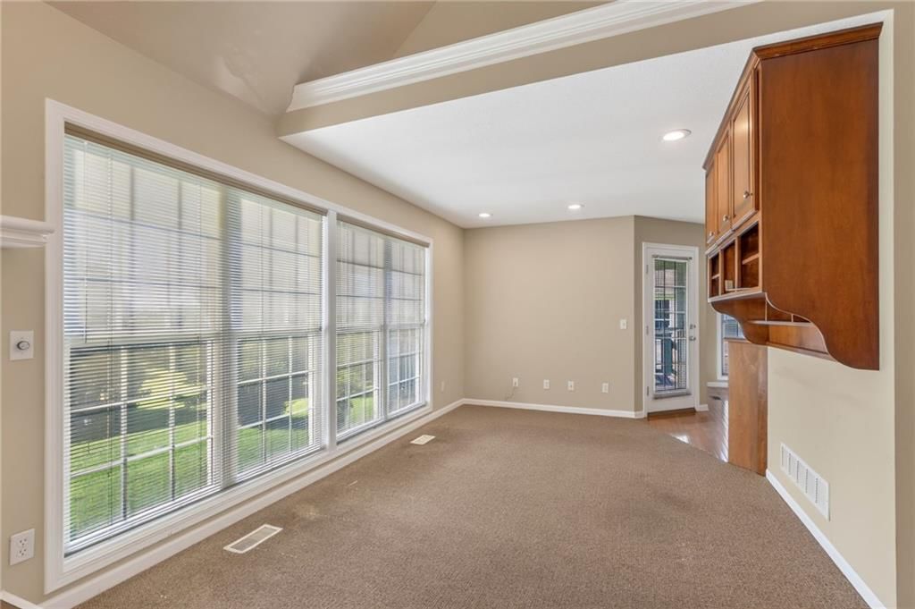2508 Meadow Ridge Drive — photo 11