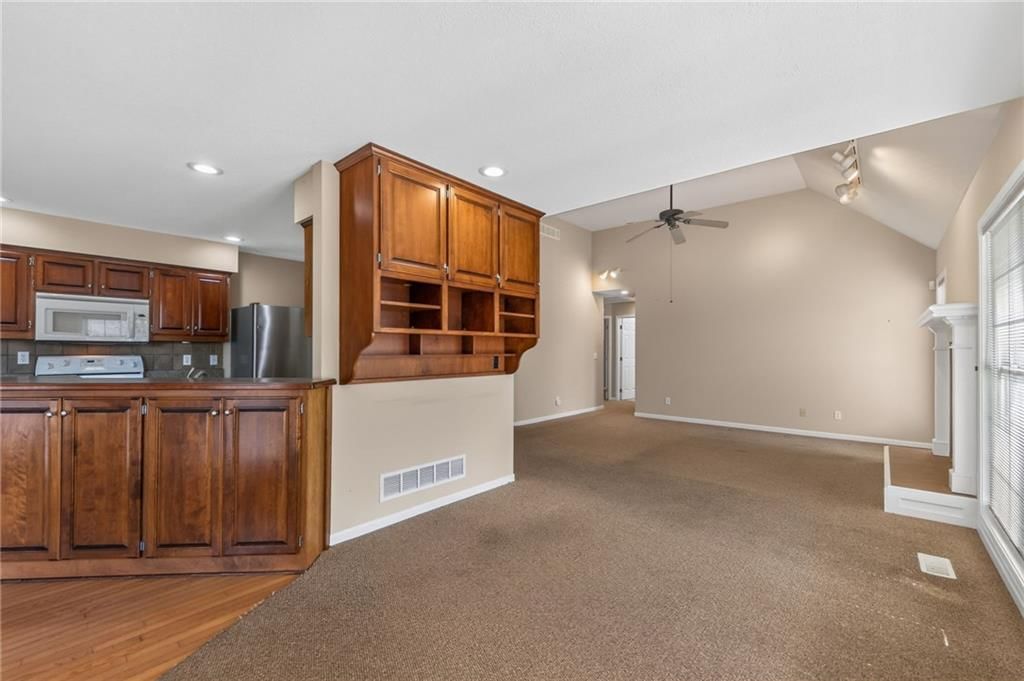2508 Meadow Ridge Drive — photo 12
