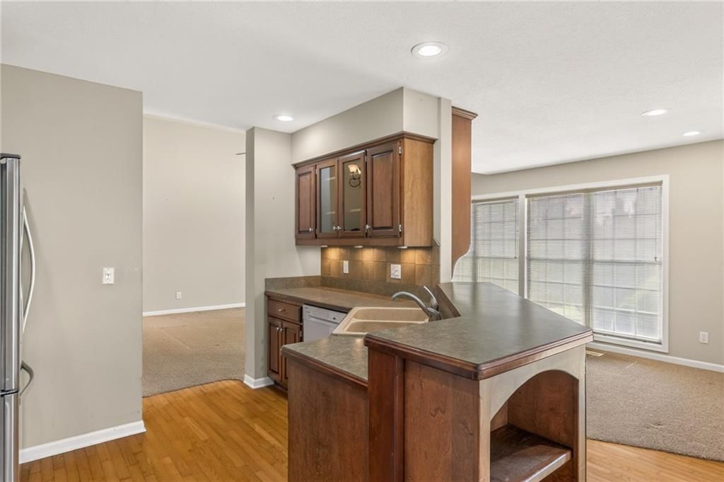 2508 Meadow Ridge Drive — photo 16