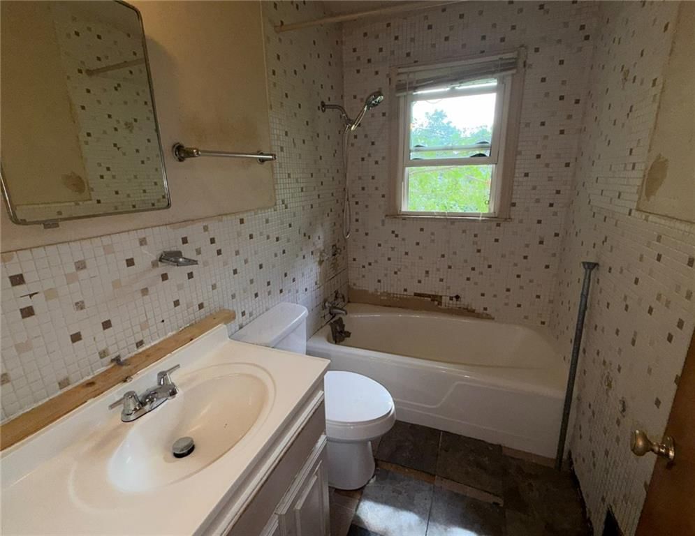2938 Chelsea Avenue — photo 7