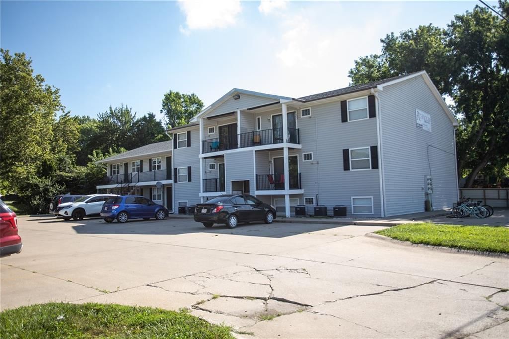 1010 N Walnut Street — photo 4