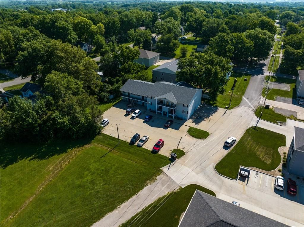 1010 N Walnut Street — photo 10