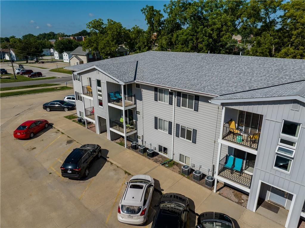 1010 N Walnut Street — photo 18