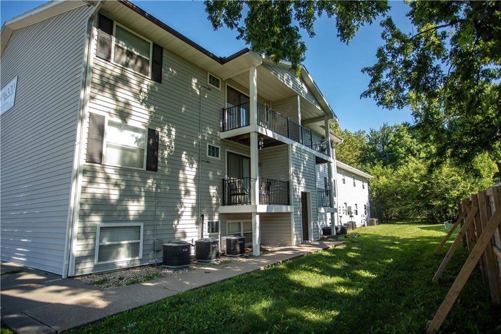 1010 N Walnut Street — photo 23