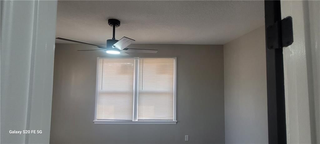 9008 Indiana Avenue — photo 24