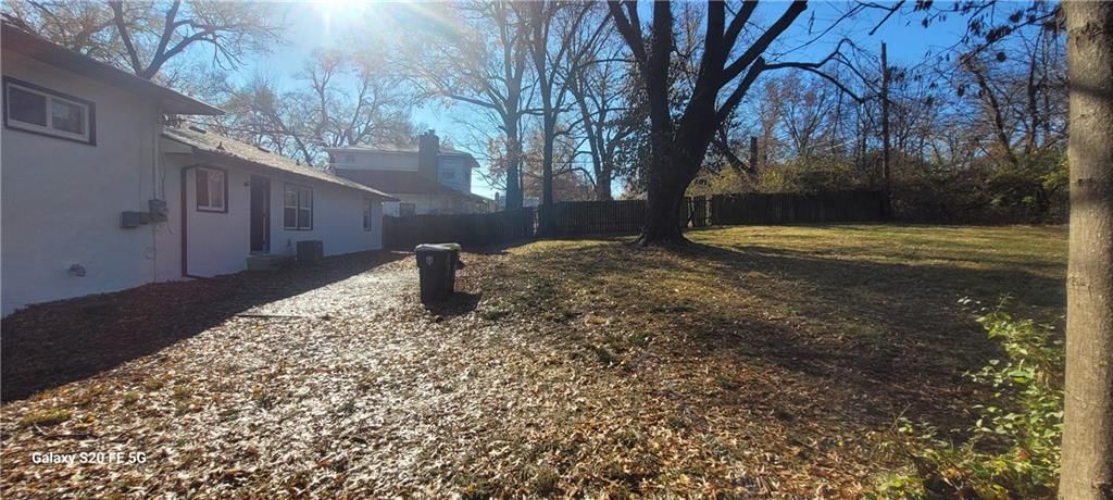 9008 Indiana Avenue — photo 31