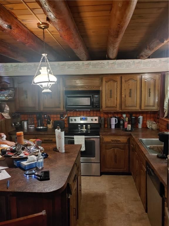 11678 KING ESTATES Drive — photo 9