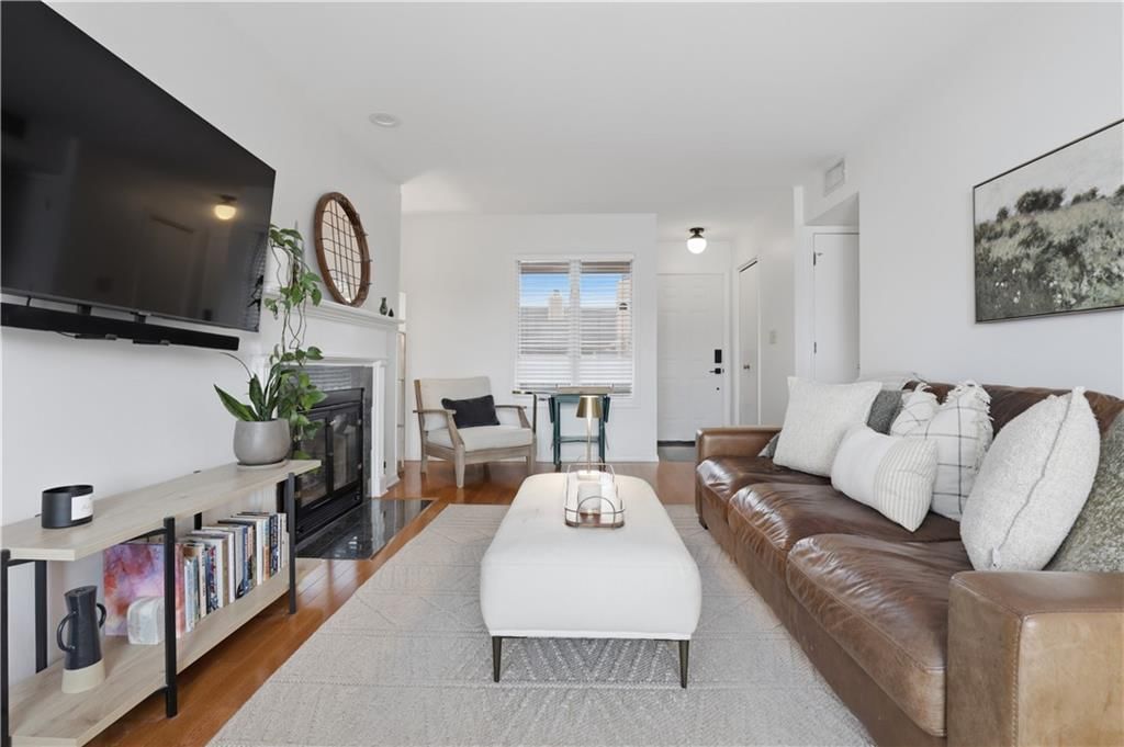 4320 Belleview Avenue — photo 4