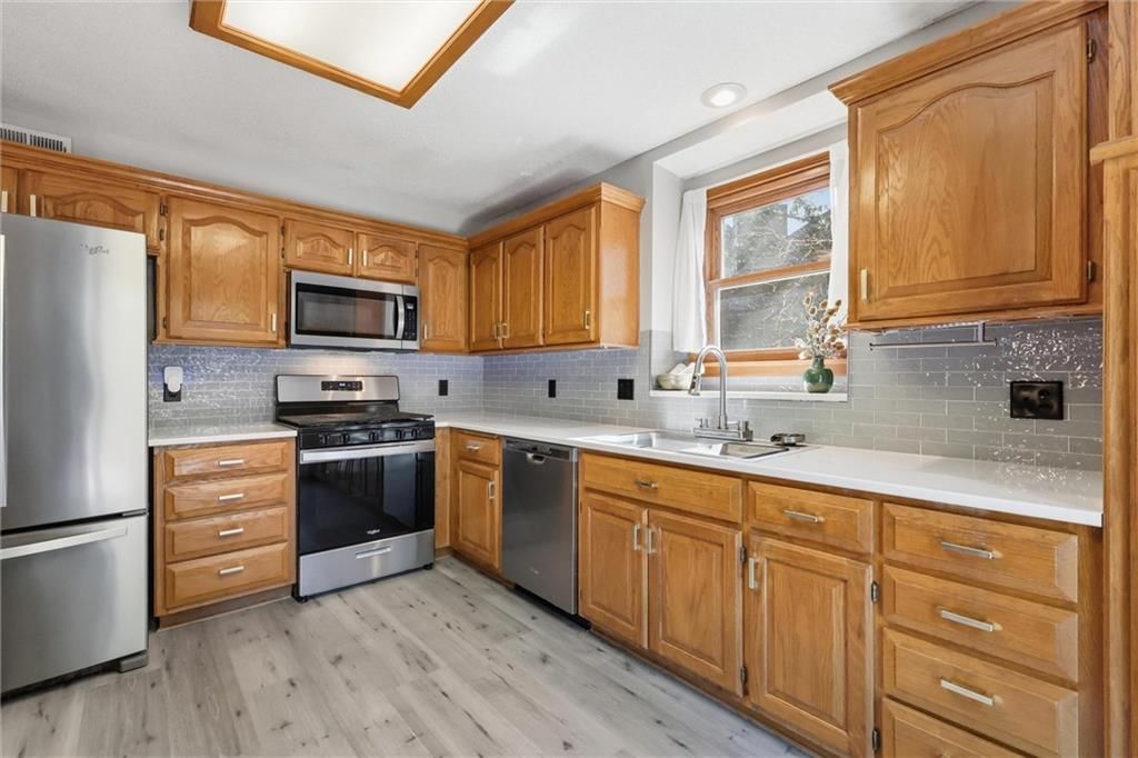 12407 S Alcan Street — photo 14