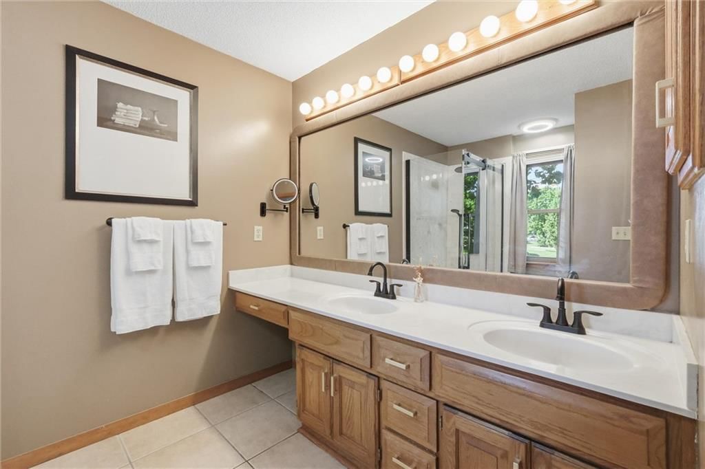 12407 S Alcan Street — photo 22