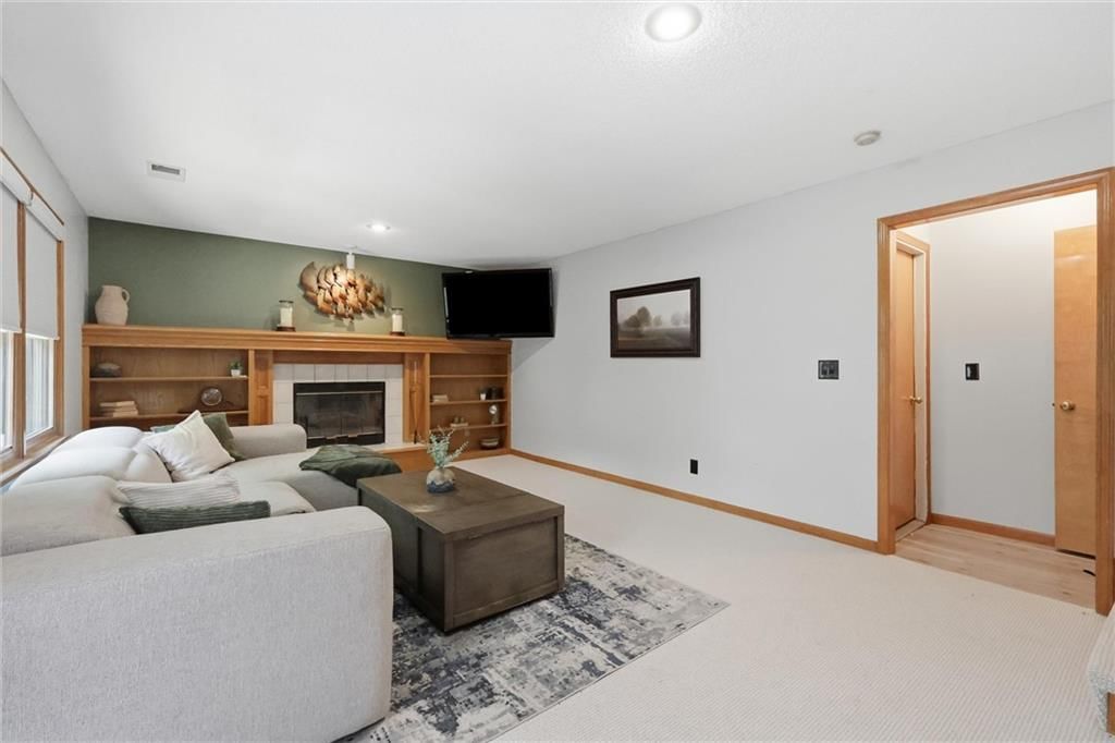 12407 S Alcan Street — photo 34