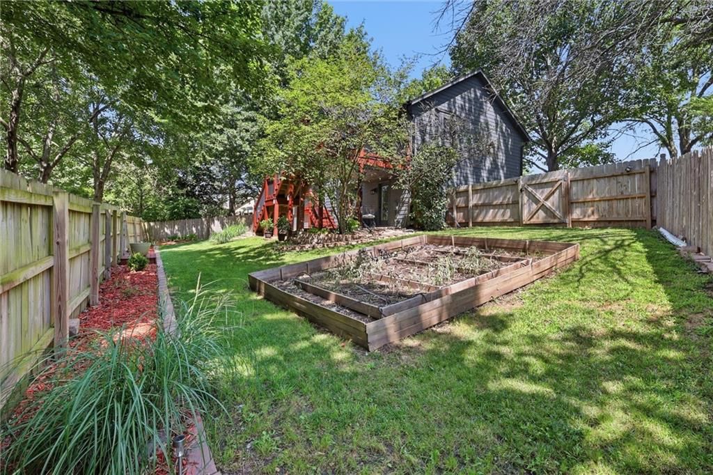 12407 S Alcan Street — photo 43