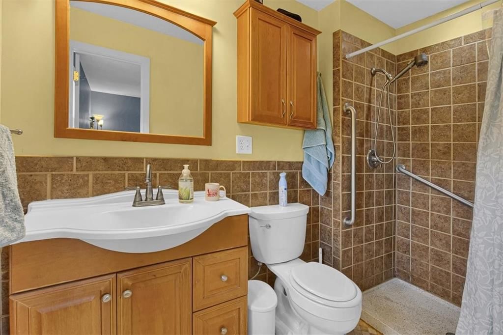 7129 SE 202nd Street — photo 40