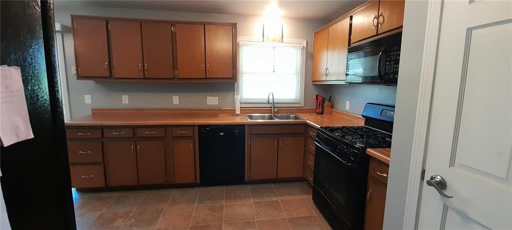 1604 NE 60th Terrace — photo 9