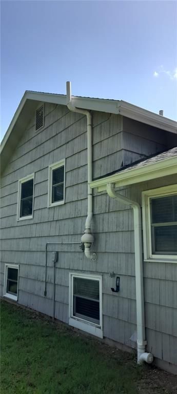 1604 NE 60th Terrace — photo 25