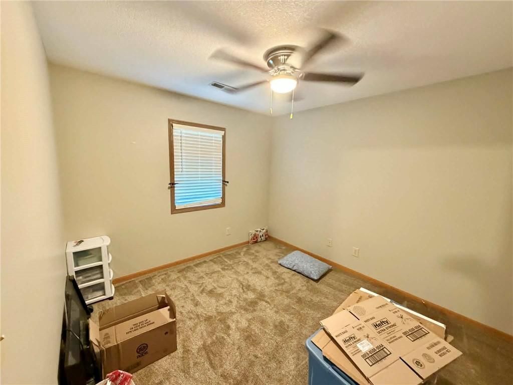 1017 E Edwards Street — photo 9