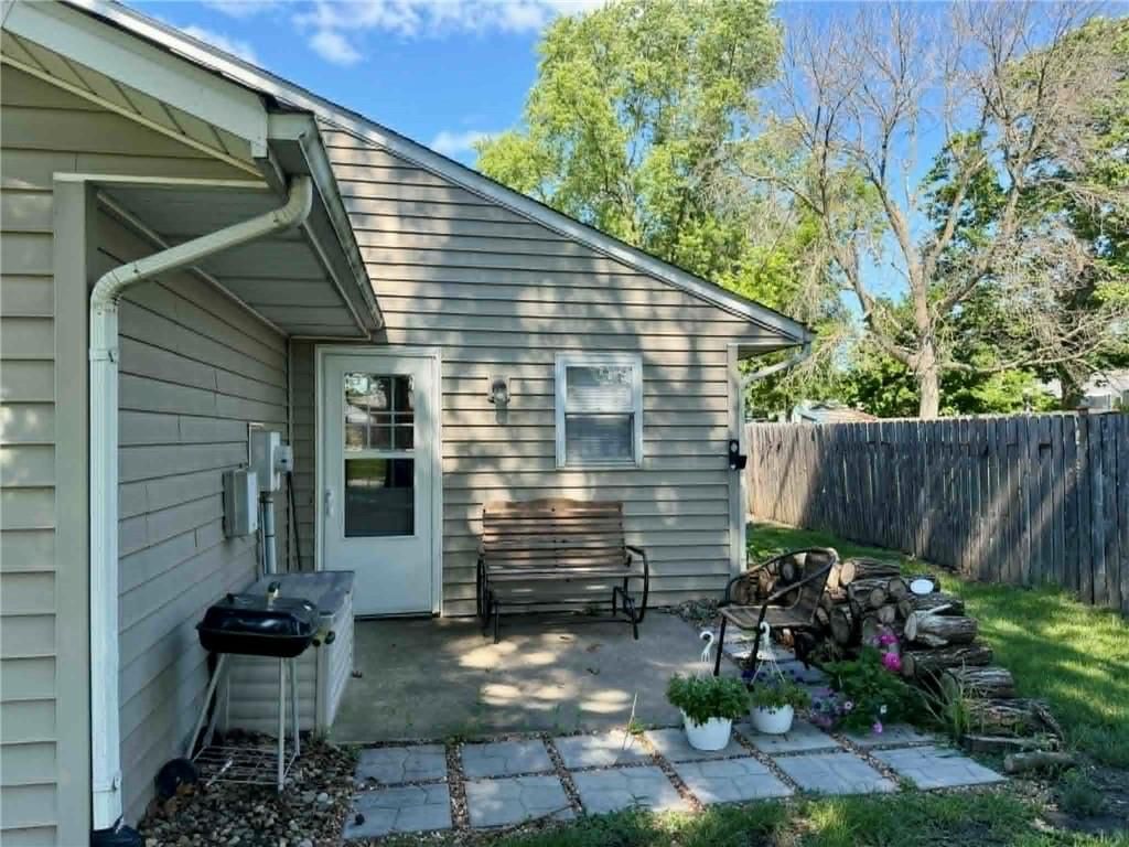 1017 E Edwards Street — photo 12
