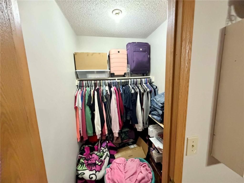 1017 E Edwards Street — photo 19