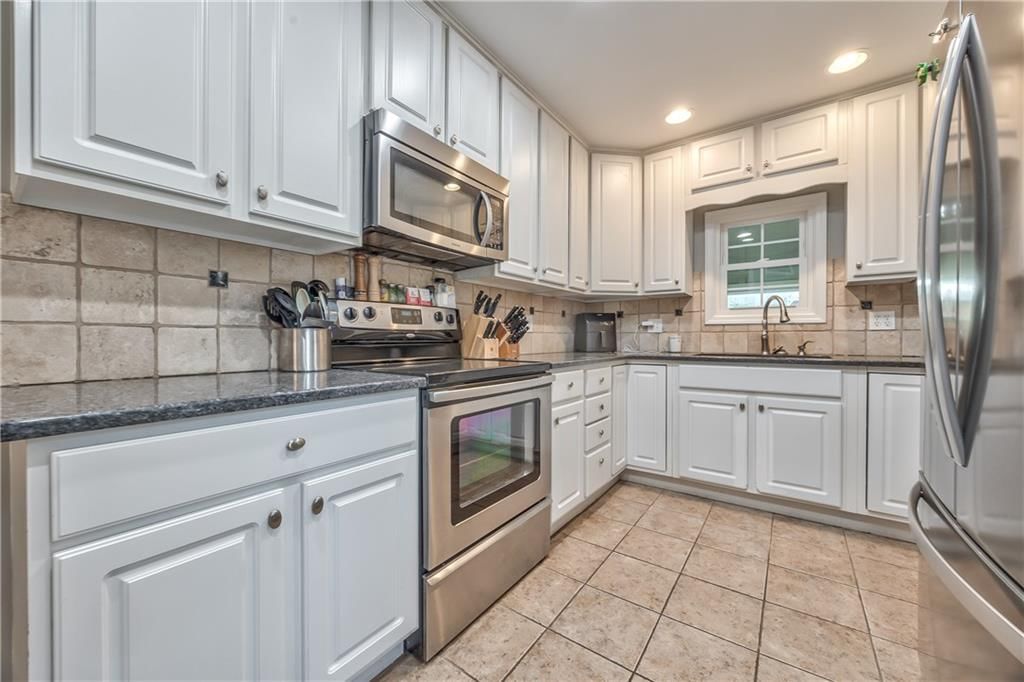 10717 McGee Street — photo 24