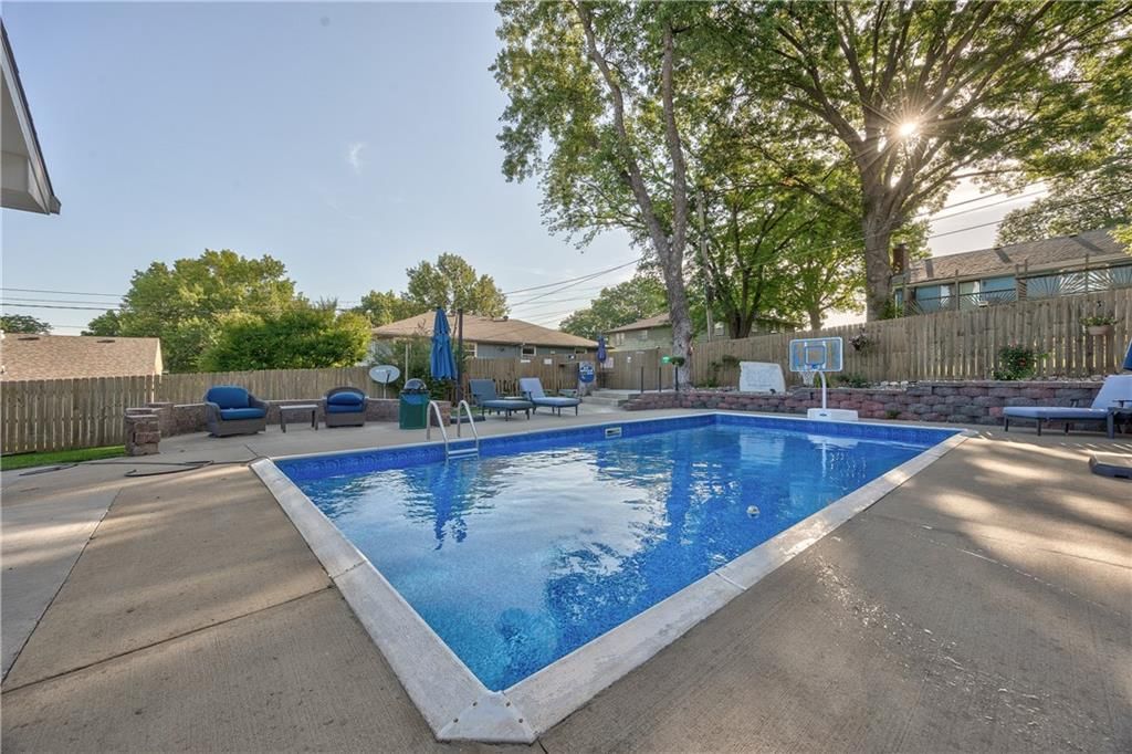 10717 McGee Street — photo 35