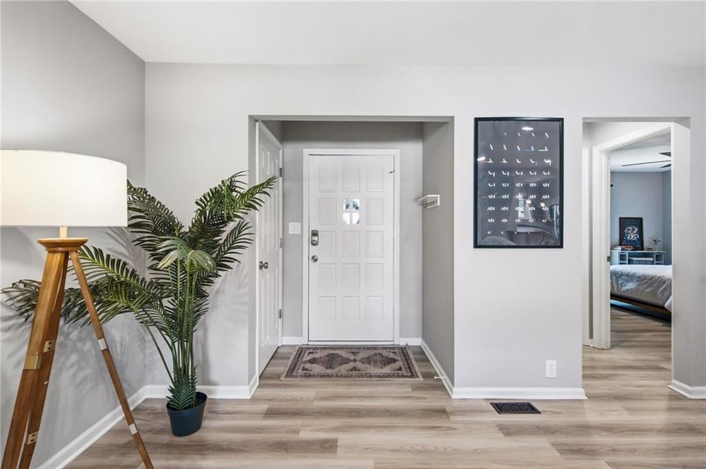 7405 W 102nd Court — photo 3