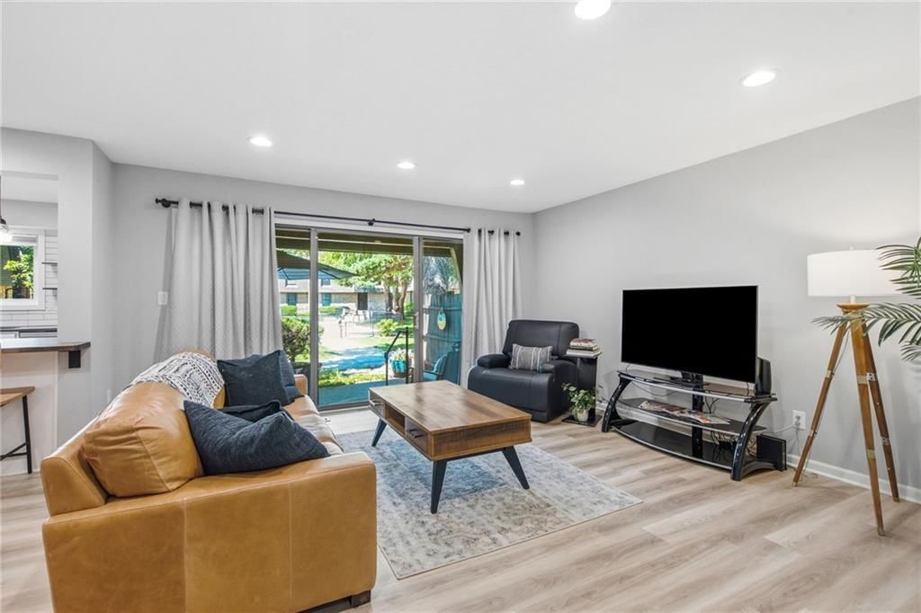 7405 W 102nd Court — photo 5