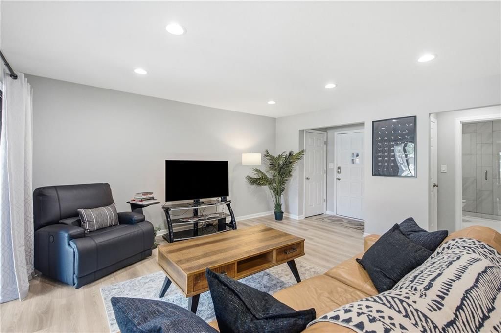 7405 W 102nd Court — photo 6