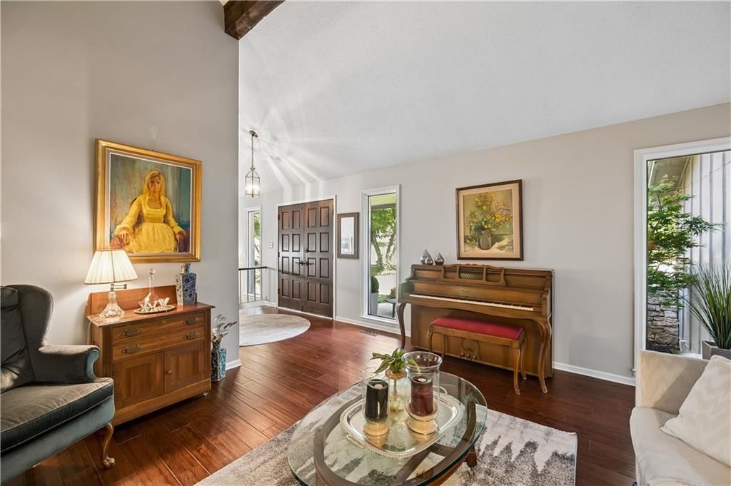 10211 Broadmoor Street — photo 3