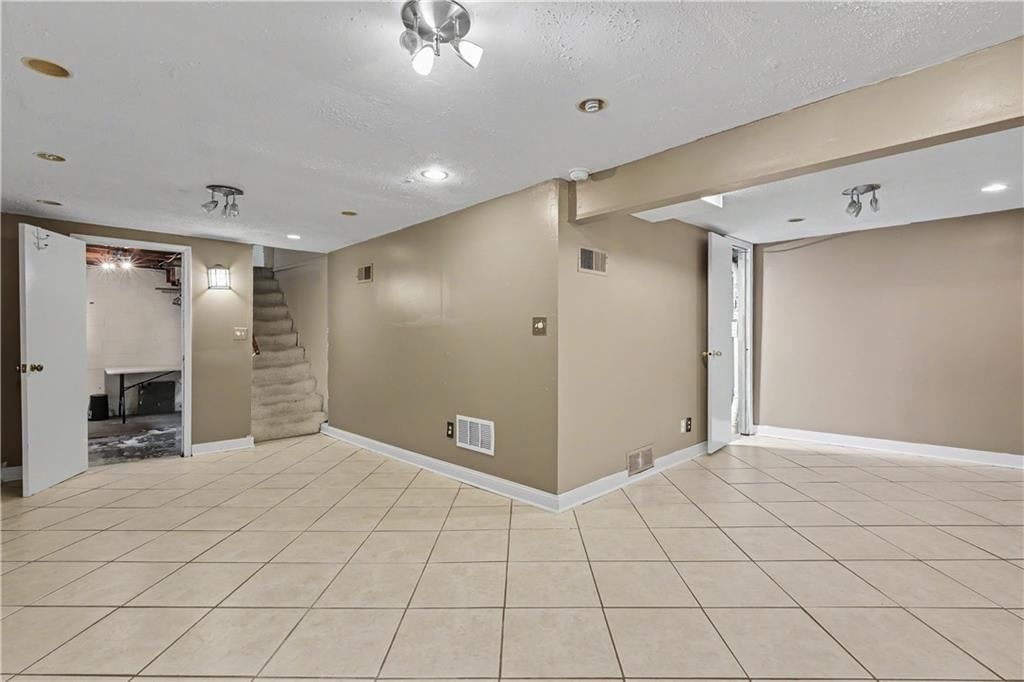 5416 W 51 Street — photo 19