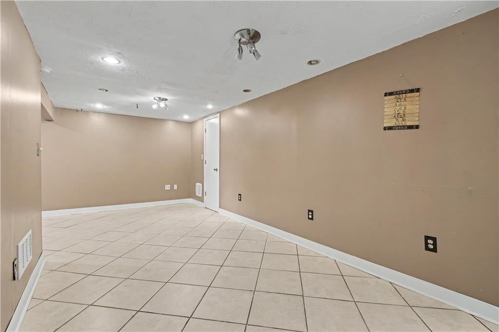 5416 W 51 Street — photo 20