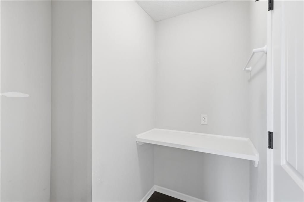 241 Jenny Lane — photo 36